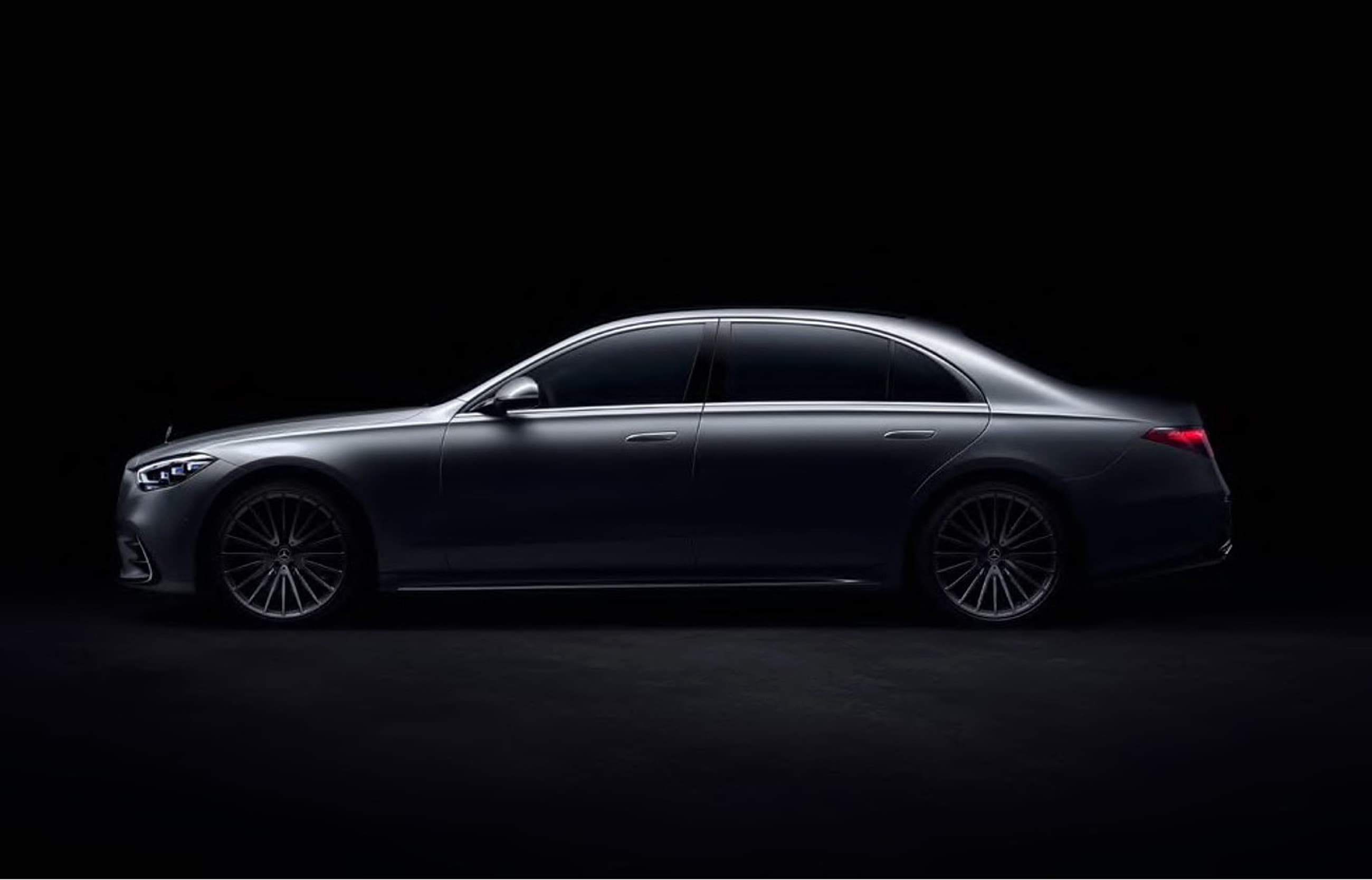 Black Mercedes S-Class presented as the Marbella Private Experience chauffeur car